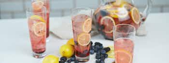 Berry Moscato Lemonade